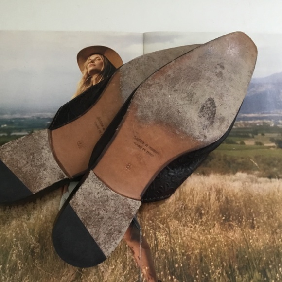 Henry Beguelin Brown Leather Embossed Flats: Women's 8.5; Box Included. - Picture 9 of 9